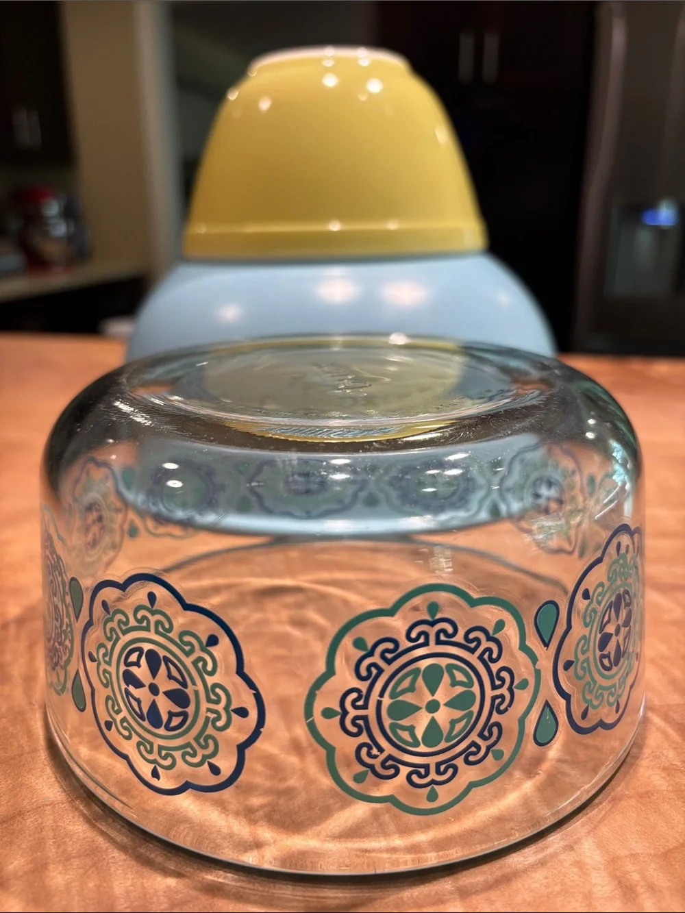 Pyrex Vintage Yellow and Light Blue Mixing Bowls with Patterned  Glass Bowl